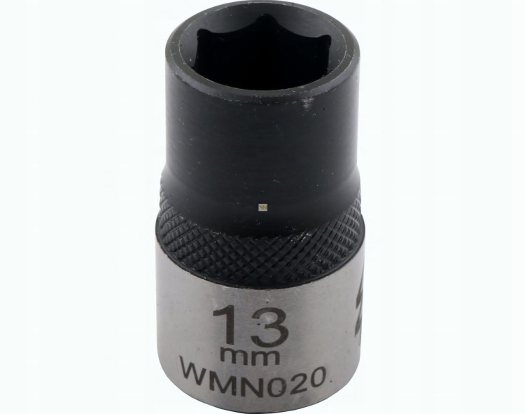 Nasadka sześciokątna 1/2". 13 mm. CrV50BV30. DIN 3124. Waryński WMN020
