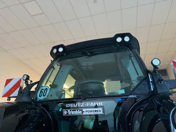 Lampa robocza LED 40W do Claas 71.8x83.8x126.2mm LA10444