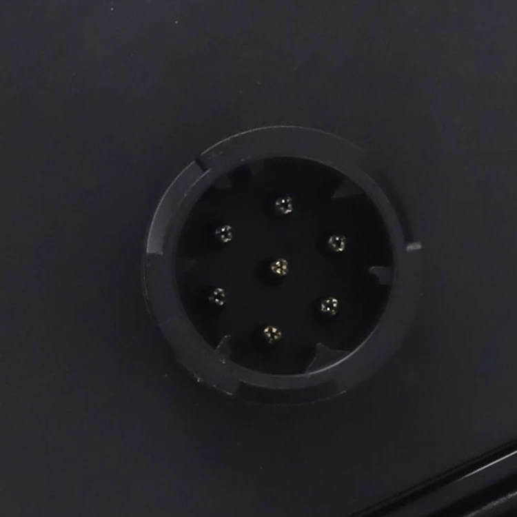 VL161010_3.jpg